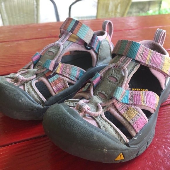 keen girls sandals
